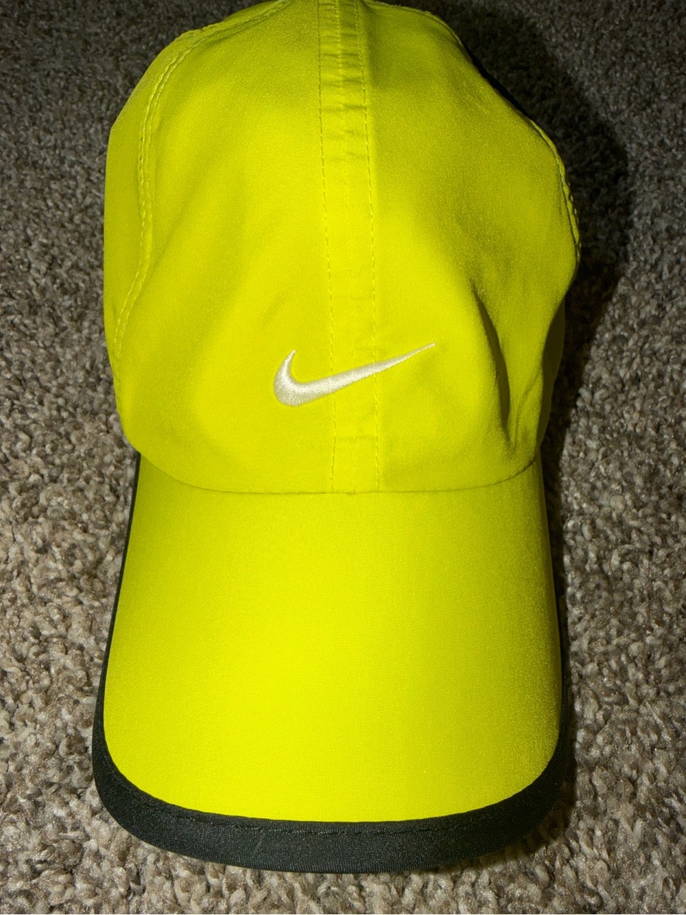 NIKE FeatherLight Dri Fit Running Tennis Volt Neon Yellow Cap Hat
